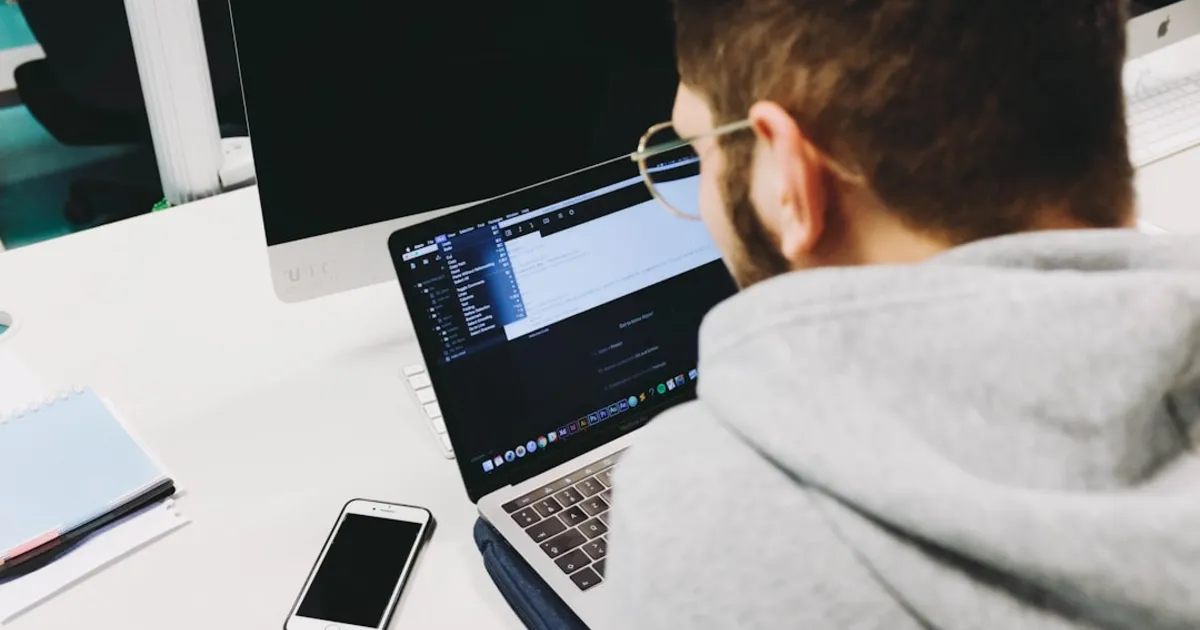 CFAA vs. UK Computer Misuse Act: Hacking Laws Compared