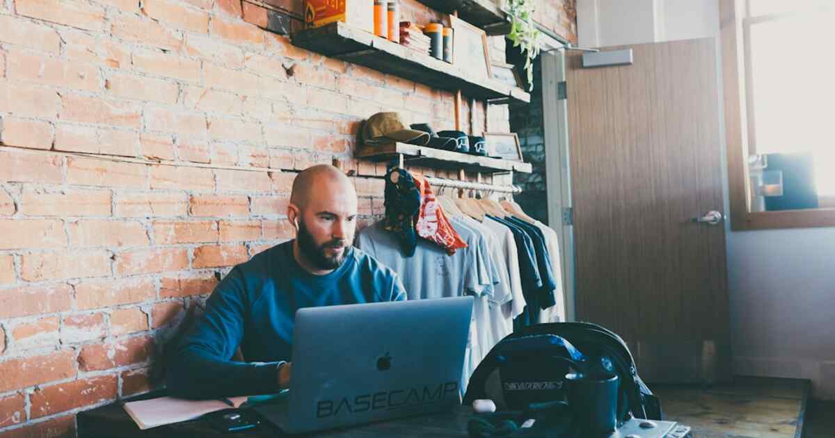 How to Build a Portfolio Website That Stands Out (Without WordPress Templates)