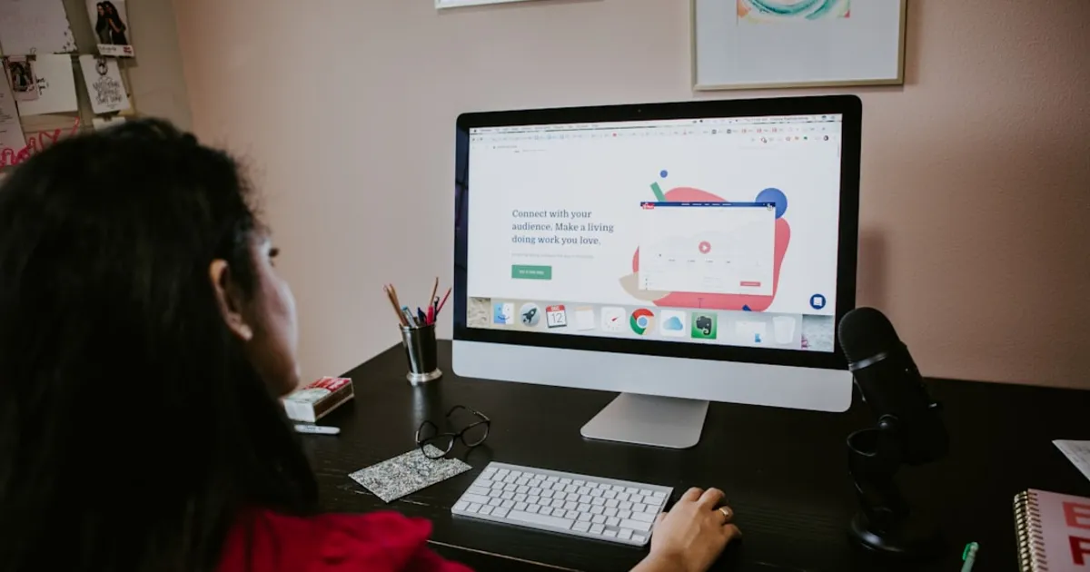 Sticky navbar example pinned to top of webpage during scrolling